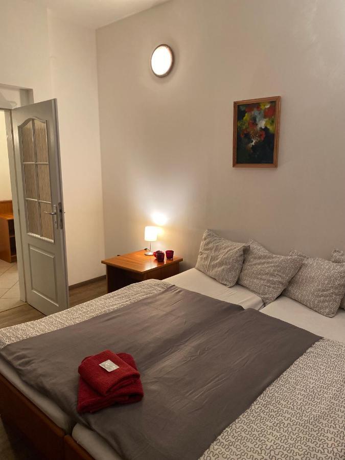 Restaurace U Vlkove Hotel Kamenice Eksteriør billede